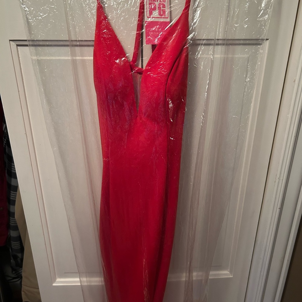 Size 0 never worn prom girl red dress